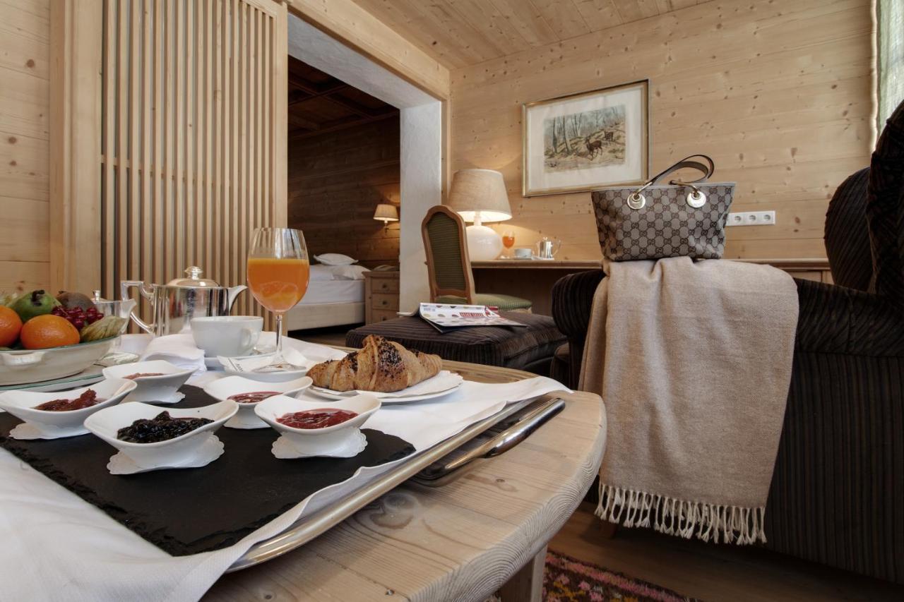 Hotel Ciasa Salares ซานกัสซิอาโน ภายนอก รูปภาพ