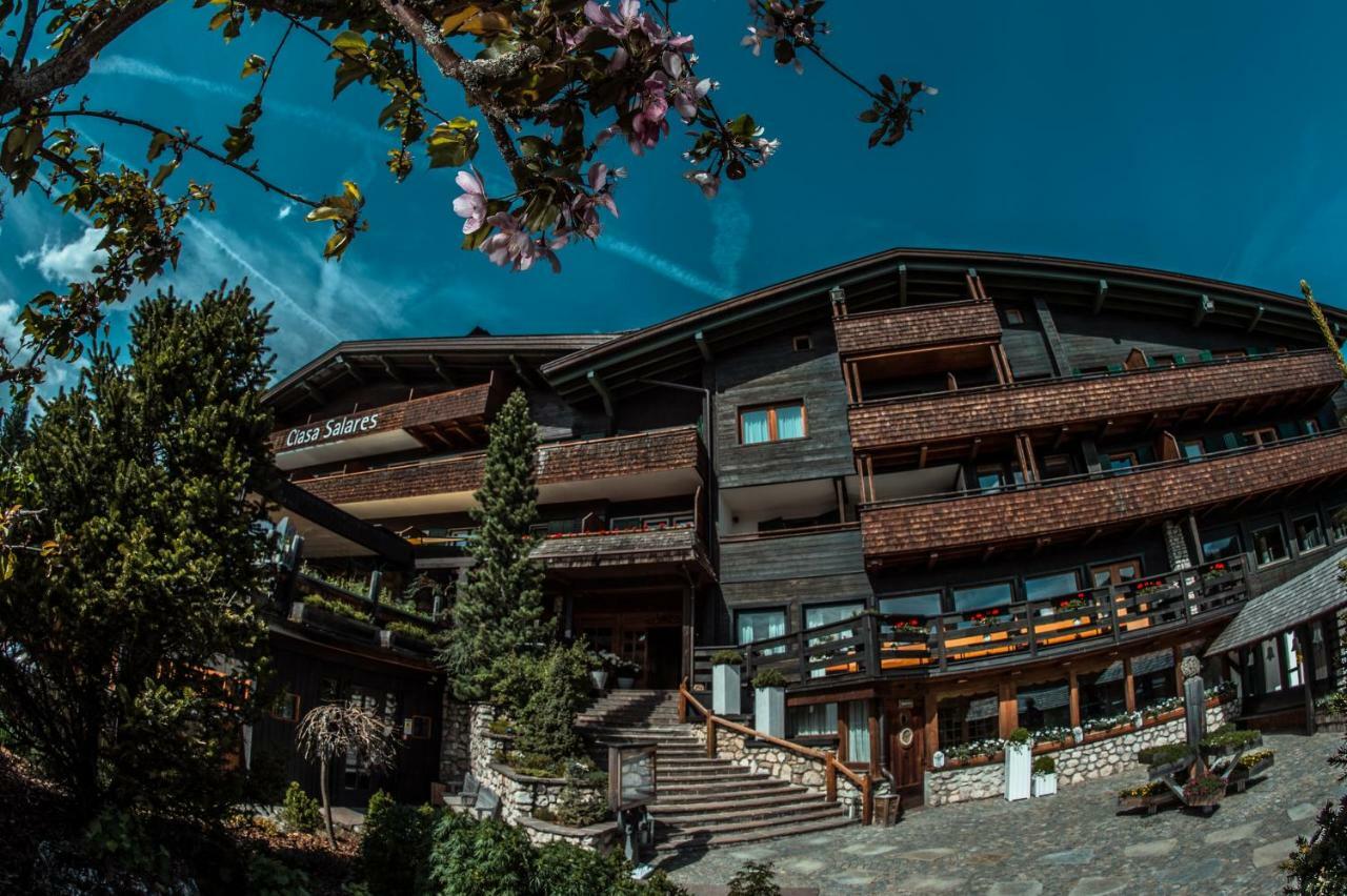 Hotel Ciasa Salares ซานกัสซิอาโน ภายนอก รูปภาพ